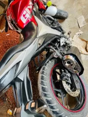 Suzuki Gixxer Dual Disc Dual Tone